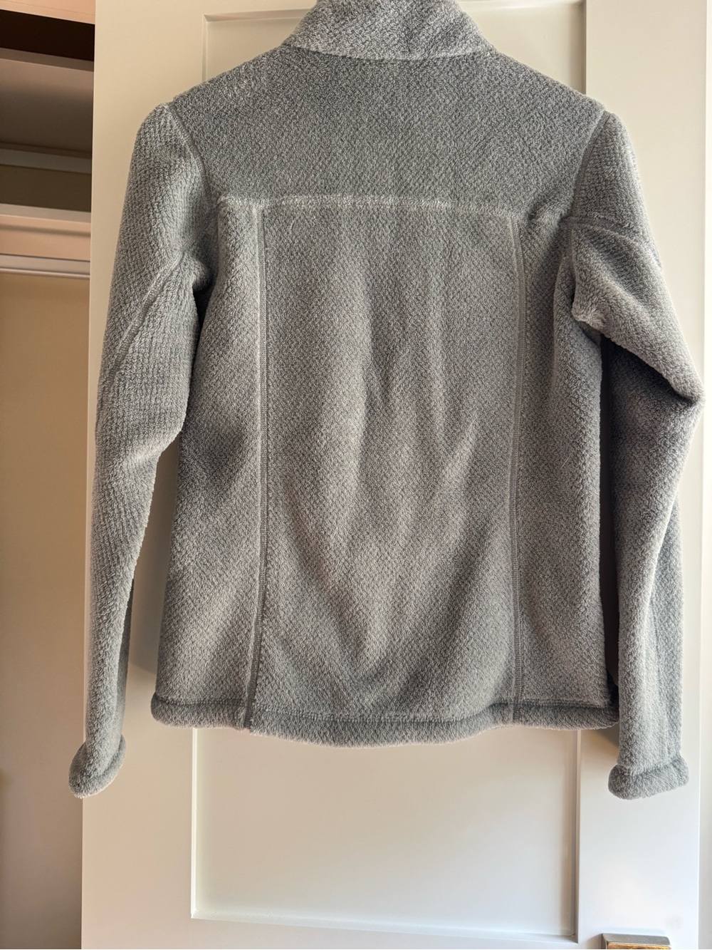 Patagonia Fleece Jacket - Light Gray with Cream Trim - Picture 2 of 7